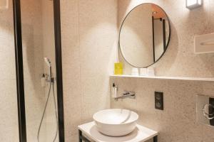 Hotels Le Grand Hotel : photos des chambres