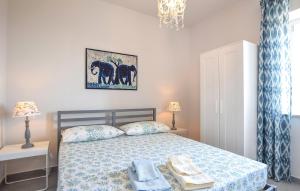 Cozy Apartment In Ogliastro Marina