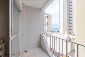 Apto vista mar a 130m da praia em BC ERG605