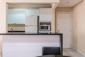 Apto vista mar a 130m da praia em BC ERG605