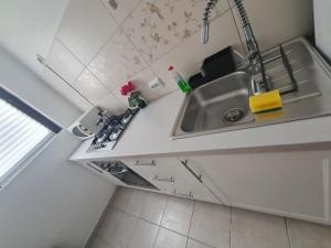 2 bdrm apt at Parliament Palace