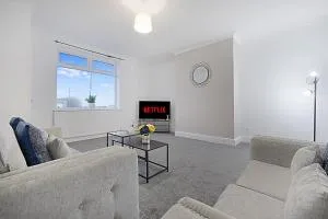 Newly refurbished Near the coast Sleeps 5 - 滨海纽比金