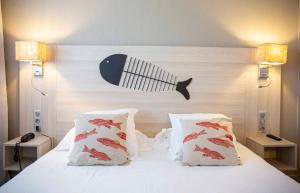 Hotels Hotel Port Marine : photos des chambres