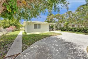 Walk to everything in Delray Beach