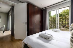 Elegant 2 Bed by Waterfront and Stadium