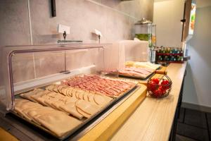 Hotels Hotel Port Marine : photos des chambres