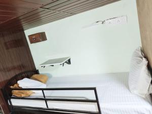 Vakola Dormitory AC Beds