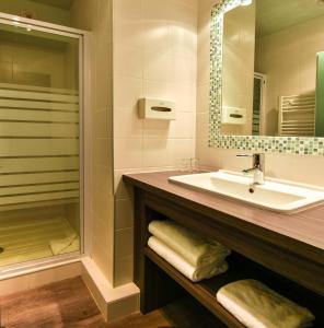 Hotels Hotel La Reserve : photos des chambres