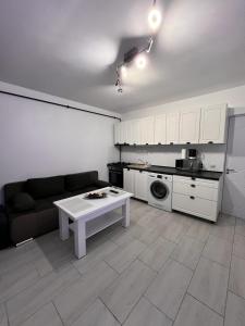 WHITE & SILVER LUXURY Apartament