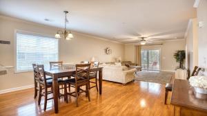 1111 Willow Bend Condo