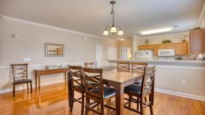 1111 Willow Bend Condo