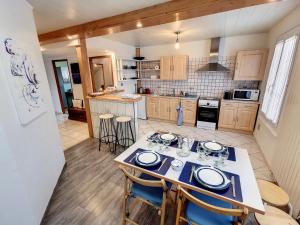 Grand appartement Les Peintures - 3hvězdičkové hotely ve městě Thonon-les-Bains