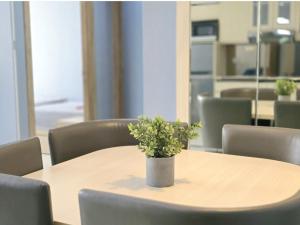 Apt Pejaten Park Biru 2 BR with Swim Pool, Bathub and Wi-Fi