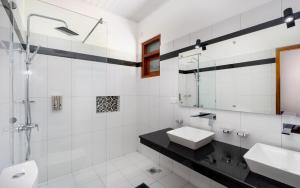 Hotel Southern Blue Sapphire