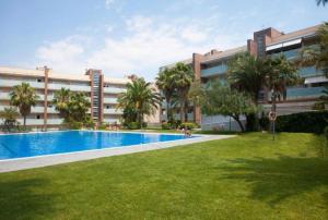 Apto de diseño Salou-piscina gym