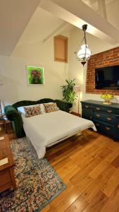 The Three Musketeers, Aramis