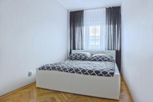 Comfy flat in the City center. Great view.