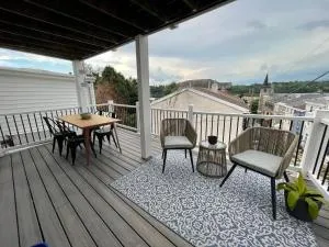 Charming Hillside Retreat in the Heart of Manayunk - Ardmore