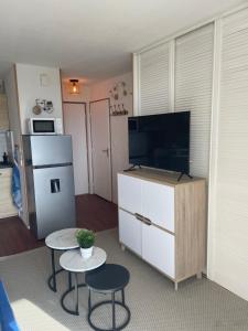 T2 DIRECT PLAGE LACANAU OCEAN 2 PISCINES PARKING TERRASSE 9m2