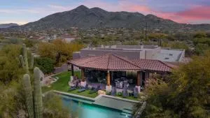 Cave Creek Desert Oasis - 洞溪