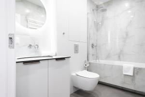 2BD,Terrace, AC, next to Dineika Park, Brand NEW, by Cohost