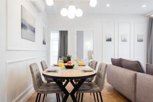 2BD,Terrace, AC, next to Dineika Park, Brand NEW, by Cohost