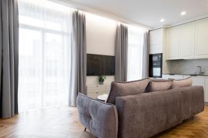 2BD,Terrace, AC, next to Dineika Park, Brand NEW, by Cohost