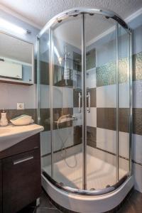 Luxurious Sani Villa Luna with shared pool