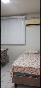 Apto para até 4 pessoas,com Wi-Fi,ótima localização, área de lazer com conveniência e piscina para criança