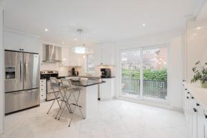 Beautiful Luxury Shared Home in Montreal