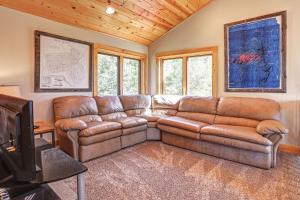 Triple R Retreat at Terry Peak