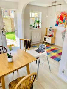 Large historic family home nr Longleat and Bath