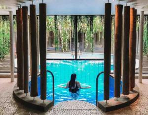 Large historic family home nr Longleat and Bath