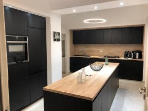 Maison de Maître avec piscine en front de mer