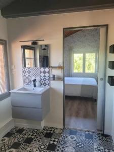 Villas Les lauriers : piscine chauffee et climatisation : photos des chambres