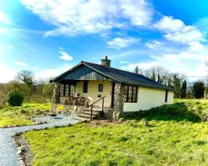 Idyllic Country Cottage - Callac