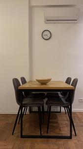 Simplicity Center Apartment