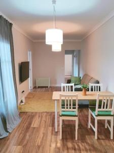 Newly renovated cozy apartment on a hill