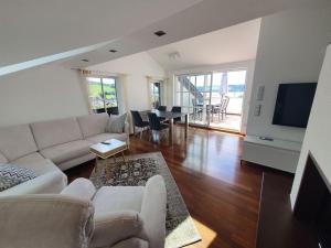 Moderne Ferienwohnung Urlaub am See Mattsee Salzburg Salzburger Seenland Trumer Seenland