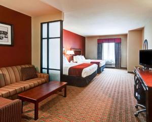 Two-Bedroom Queen Suite with Sofa Bed room in Comfort Suites - Lake Worth