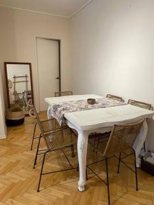 Recoleta, departamento entero 2 dormitorios,Buenos Aires