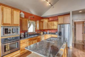Westwinds Lodge