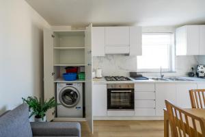 +61 - Sea View Apartment