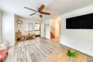 about 2 Mi to Beach Princeville Condo with Private Deck