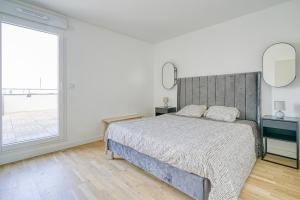 Appartements Grand appartement avec belle vue Paris : photos des chambres