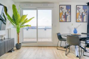 Appartements Grand appartement avec belle vue Paris : photos des chambres
