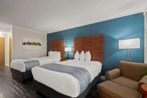 Deluxe Room with a View room in Best Western Orlando Gateway Hotel