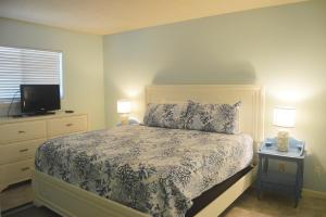 Tennis Village 80B
