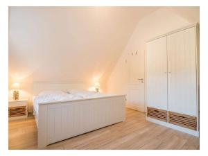 Thatched roof holiday home Dünenblick