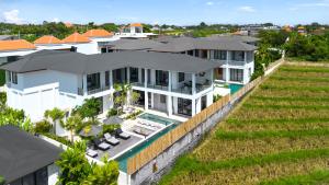 Villa Leeloo by BaliSuperHost